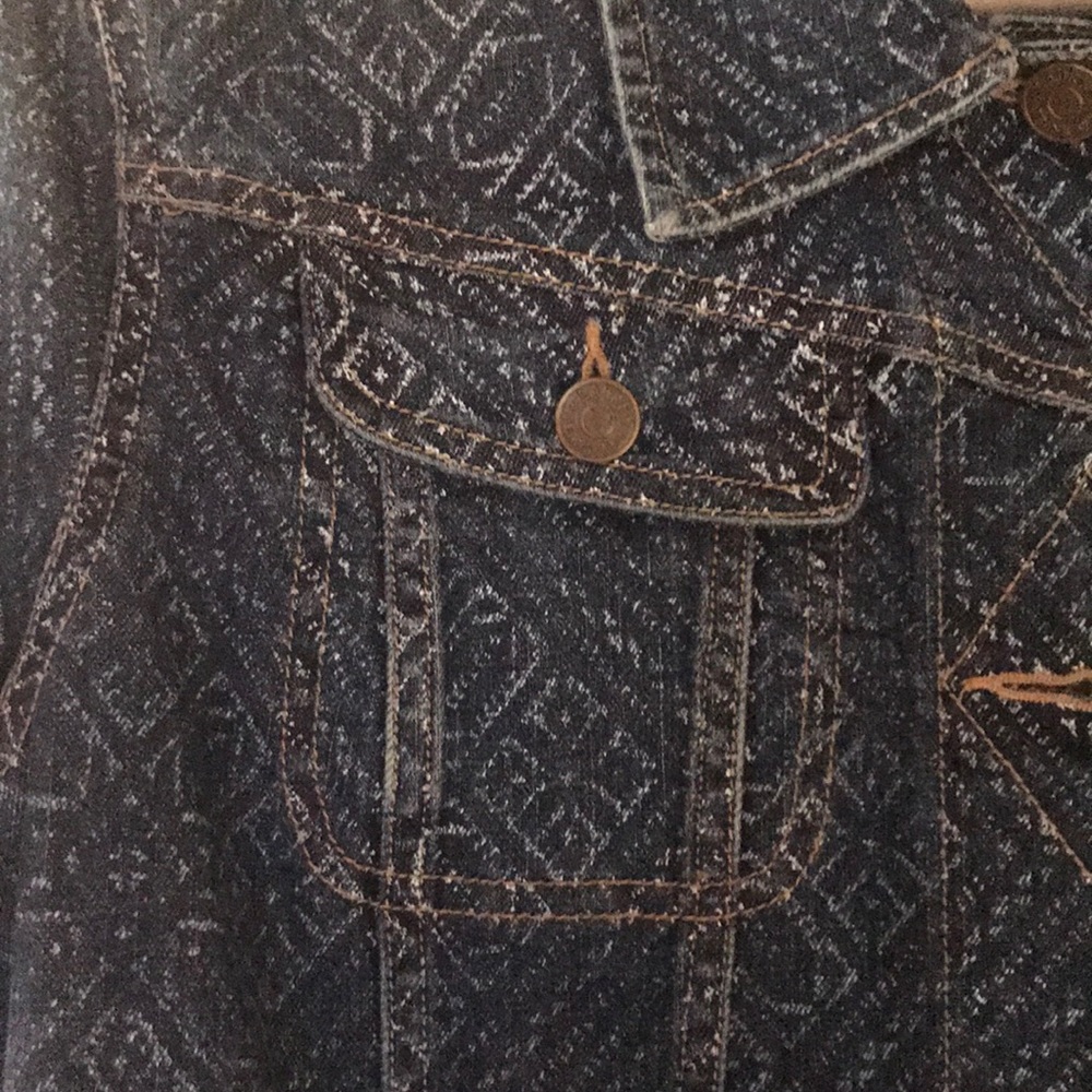 Denim jacket - Picture 3 of 4